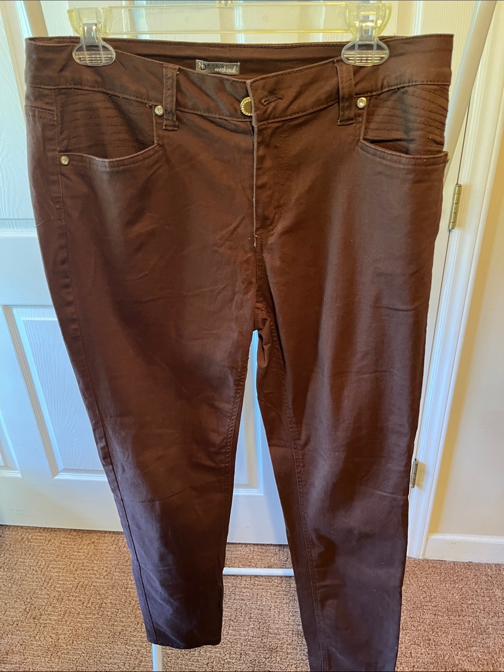 new directions brown weekend stretch skinny pants